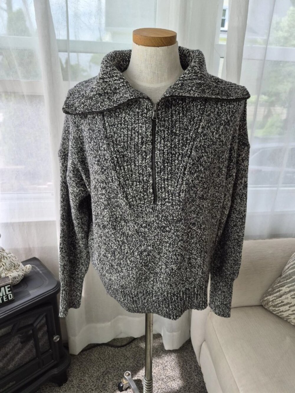 NWT LOFT womens size M 1/4 black white sweater
